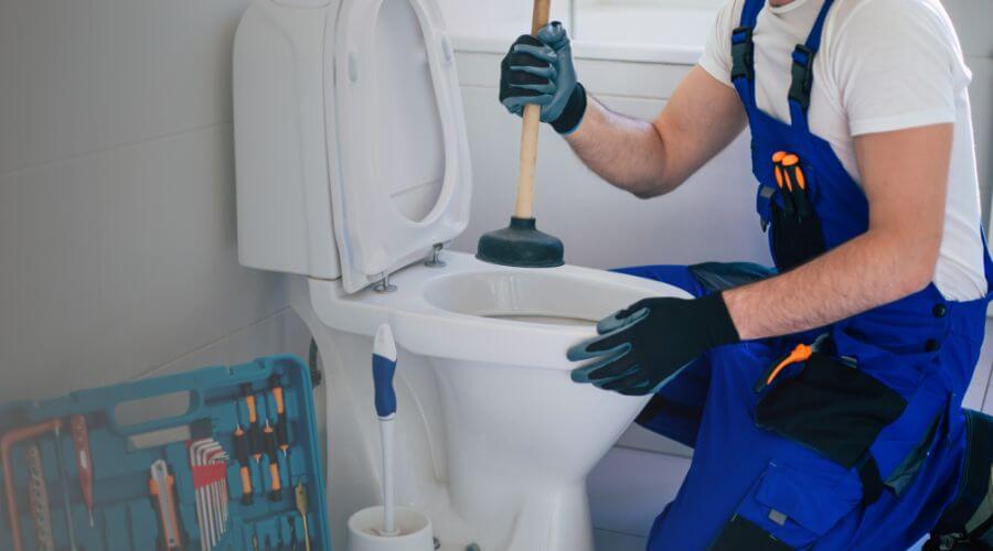 Professional bathroom faucet installation in Fort Wayne, IN